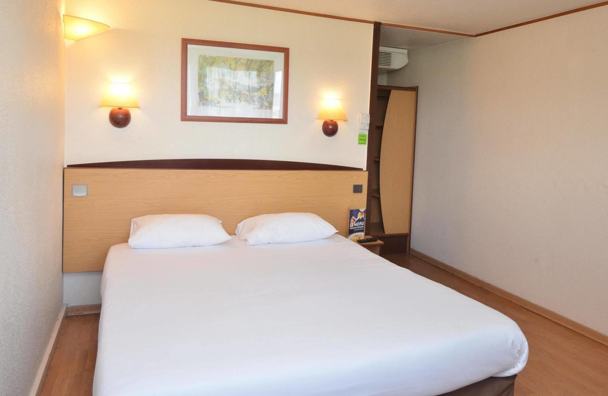 Campanile Brive-La-Gaillarde Ouest Hotel Kültér fotó
